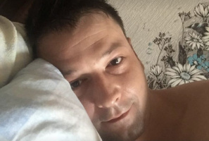 Ищу себе маму и папу для секса в роли мама-папа-сын! Очень возбуждает такая фантазия! – Фото 1
