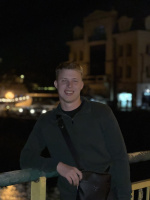 Я изКривого рога, Центрально- глоодской р-н, вес 81 кг, рост 180 см. Интересуют девушки 20-30 лет.  – Фото 1