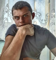 Зовут Павел, 22 года, рост 181, вес 80. Обычное 'спортивное' телосложение. Город Киев – Фото 1