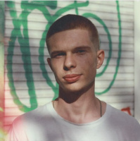 Гордий хлопець Андріан шукає самця – Фото 1