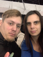 Пара мж шукає дівчину  – Фото 1