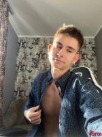 Молодой мальчик познакомится с взрослой женщиной для плотских утех... – Фото 1