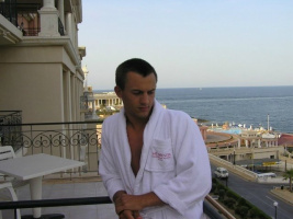 Мужчина ищет девушку или пару Чернігів – Фото 1