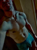 Познайомлюсь з дівчиною  – Фото 1