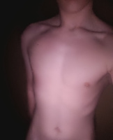 Познакомлюсь с девушкой или женщиной, мне 18 занимаюсь спортом  – Фото 1