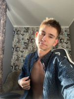 Молодой парень познакомится с взрослой... – Фото 1