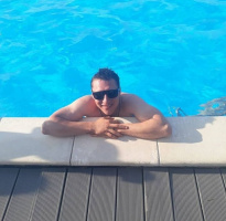 Пара ищет девушку или парня  – Фото 1