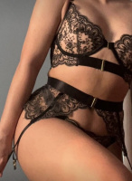 Ищу мужчину который умеет подчинятся властной Госпоже – Фото 1