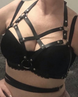 Досвідчена Госпожа в пошуках покірного раба. – Фото 1