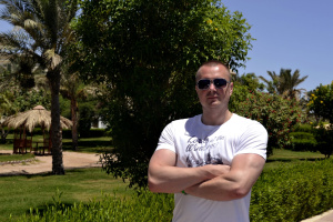 Парень одиночка – Фото 1