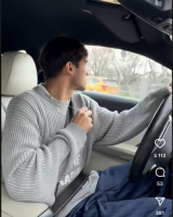 Шукаю гарні жіночі ніжки. Зробити масаж і облизати – Фото 1