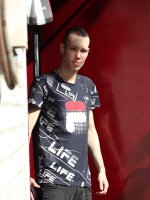 Молодой и полный сил парень  – Фото 1