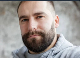 Девушка красивых форм – Фото 1