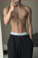 Красивый парнишка в поисках женственных – Фото 1