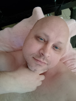 Девушку с черемушек) для дружбы и возможно более – Фото 1