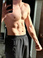 Молодой одинокий миллионер  – Фото 1