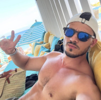 Симп парень ищет пару – Фото 1