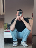 Милую девушку  – Фото 1