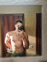 Молодой спортивный парень ищет секс без обязательств  – Фото 1