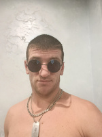 Требуется девушка  – Фото 1