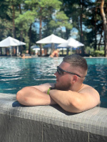 Интересную и вайбовую девушку  – Фото 1