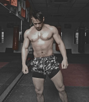 Парень мулат познакомиться с женщиной для миньета – Фото 1