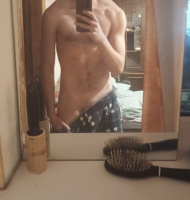 В поисках девушек постарше  – Фото 1