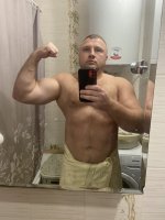 Сильный и красивый мужчина – Фото 1