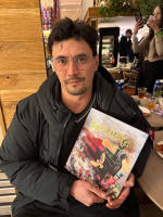 Симпатичний с Местом  – Фото 1