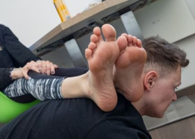 Открыт к знакомству с строгой властной женщиной  – Фото 1