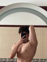 Нимфоманку или послушную девочку) – Фото 1