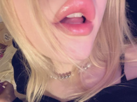 Блондинку в рот! – Фото 1