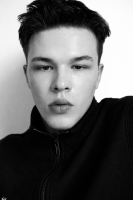 Модельный парень ищет девушку – Фото 1