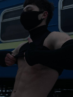 Тёмненькую девушку – Фото 1